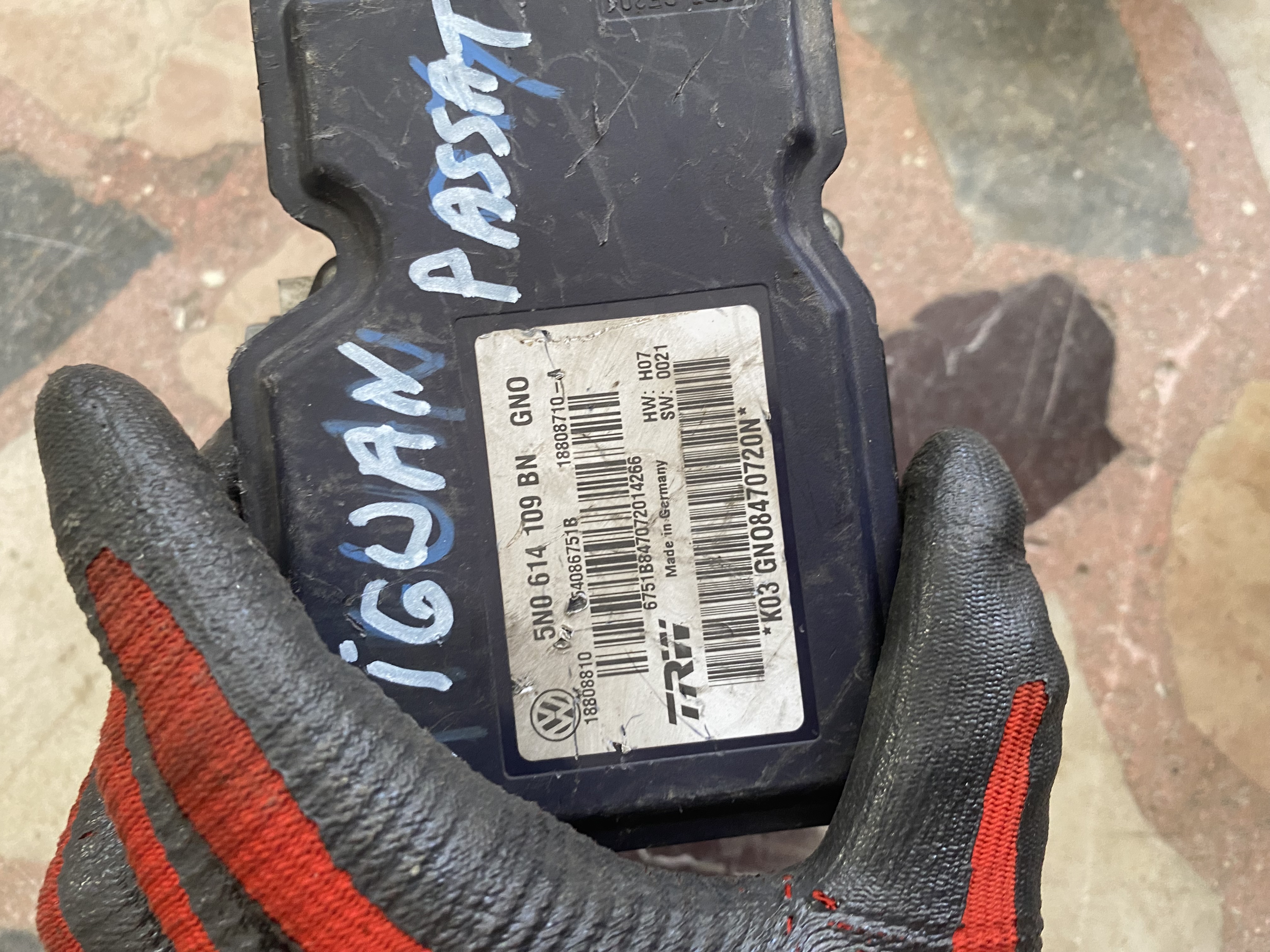 VW TİGUAN ABS POMPA BEYNİ AUDİ VW ABS POMPA BEYNİ 5N0614109BN